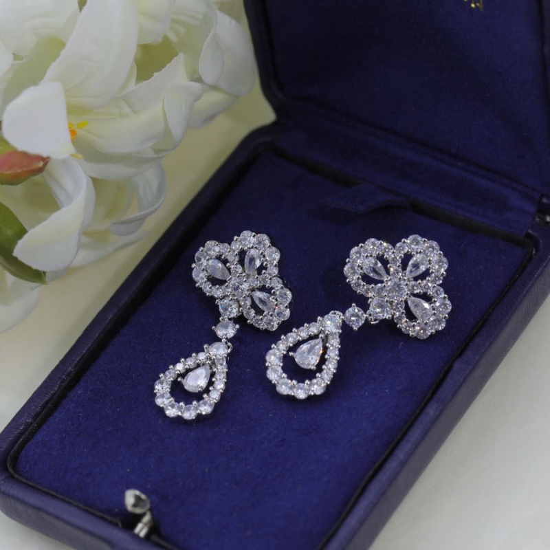 HARRY WINSTON